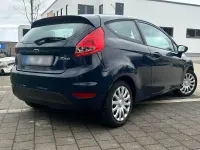 Gebraucht Ford Fiesta 60 PS (44 kW) 2011 Blau Kleinwagen
