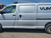Gebraucht Toyota HiAce 102 PS (75 kW) 2004 Silber Van / Kleinbus