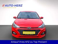 Gebraucht Hyundai i20 Select 75 PS (55 kW) 2020 Rot Kleinwagen