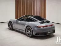 Gebraucht Porsche 911 Targa 4 385 PS (283 kW) 2024 Arktikgrau Cabrio