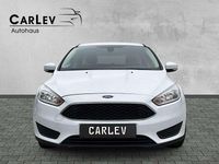 Gebraucht Ford Focus Trend 101 PS (74 kW) 2016 Frostweiß Kombi