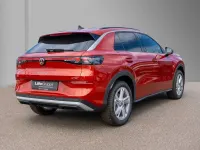 Neu VW T-Roc Style 116 PS (85 kW) 2026 Flame red metallic SUV
