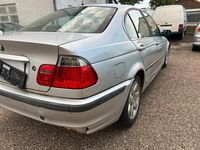 Gebraucht BMW 320 150 PS (110 kW) 1999 Silber Limousine