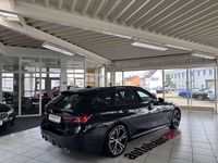 gebraucht BMW 330e xDrive M Sportpaket AUT./LED/CAM/HUD/DAB
