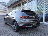 Neu Mazda 3 Center-Line 140 PS (102 kW) 2025 Machine gray Limousine