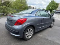 Gebraucht Peugeot 207 CC 120 PS (88 kW) 2009 Blau Cabrio