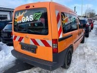 Gebraucht Opel Combo Basis 94 PS (69 kW) 2010 Orange Van / Kleinbus
