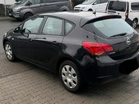 Gebraucht Opel Astra Eco 100 PS (73 kW) 2011 Schwarz Kleinwagen