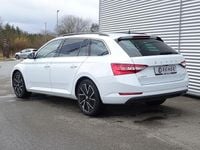 Gebraucht Skoda Superb Ambition 150 PS (110 kW) 2024 Moonweiss metallic Kombi