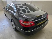 Gebraucht Mercedes E350 211 PS (155 kW) 2011 Schwarz Limousine