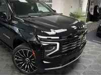 Neu Chevrolet Suburban 420 PS (308 kW) 2026 Schwarz SUV