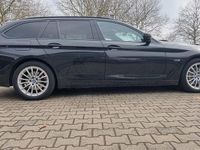 Gebraucht BMW 530e 184 PS (135 kW) 2021 Saphirschwarz metall (metallic) Kombi