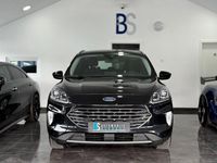 Gebraucht Ford Kuga Titanium 150 PS (110 kW) 2022 Schwarz SUV