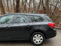 Usata Opel Astra 125 CV (91 kW) 2012 Nero Station wagon