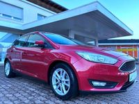 Gebraucht Ford Focus Business Edition 125 PS (91 kW) 2017 Rot Limousine