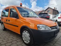 Gebraucht Opel Combo 101 PS (74 kW) 2009 Orange Van / Kleinbus