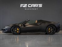 Gebraucht Ferrari 296 840 PS (617 kW) 2024 Schwarz Cabrio