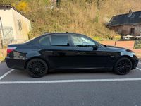 Gebraucht BMW 520 Advantage 177 PS (130 kW) 2009 Schwarz Limousine