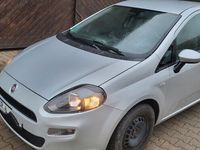 gebraucht Fiat Punto 1.2 8V 4-türer 8-fach bereift AHK