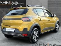 Neu Dacia Sandero Expression 110 PS (80 kW) 2026 Gelb Limousine