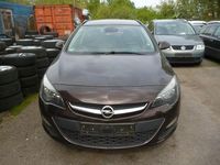 Usata Opel Astra 131 CV (96 kW) 2012 Marrone Station wagon