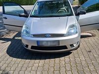 Usata Ford Fiesta Ghia 80 CV (58 kW) 2003 Argento Utilitaria