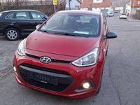 Gebraucht Hyundai i10 Classic 67 PS (49 kW) 2014 Red passion / mic Kleinwagen