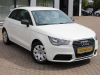 Gebraucht Audi A1 Attraction 86 PS (63 kW) 2011 Weiß Kleinwagen