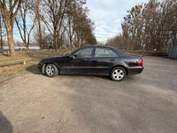 Gebraucht Mercedes E200 Elegance 184 PS (135 kW) 2008 Schwarz Limousine