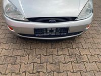 Gebraucht Ford Focus 100 PS (73 kW) 2000 Silber Kombi