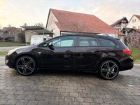 Gebraucht Opel Astra 140 PS (102 kW) 2012 Braun Kombi