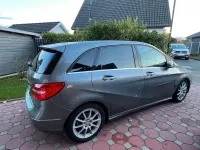 Gebraucht Mercedes B200 136 PS (100 kW) 2014 Grau Kleinwagen