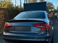 Używany Audi A4 S-Line 190 KM (139 kW) 2015 Szary Sedan/Limuzyna