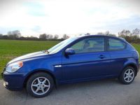 Gebraucht Hyundai Accent 97 PS (71 kW) 2007 Blau Kleinwagen