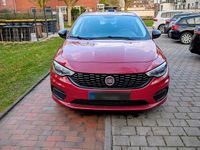 Gebraucht Fiat Tipo 95 PS (69 kW) 2017 Rot Limousine