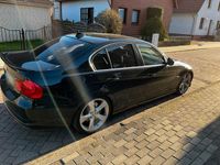 Gebraucht BMW 330 245 PS (180 kW) 2011 Schwarz Limousine