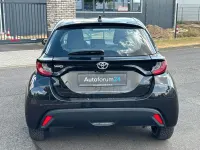 Gebraucht Toyota Yaris Comfort 72 PS (52 kW) 2023 Schwarz Kleinwagen