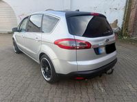 Gebraucht Ford S-MAX 140 PS (102 kW) 2012 Silber Van / Kleinbus