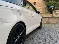 Gebraucht VW Eos 122 PS (89 kW) 2012 Weiß Cabrio