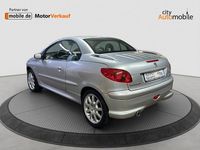 Gebraucht Peugeot 206 CC Platinum 109 PS (80 kW) 2005 Grau Cabrio