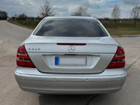 Gebraucht Mercedes E240 177 PS (130 kW) 2004 Silber Limousine