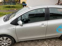 gebraucht Toyota Yaris 1.3 Benziner