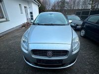 Gebraucht Fiat Croma 150 PS (110 kW) 2009 Silber Kombi