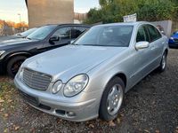 Gebraucht Mercedes E200 163 PS (119 kW) 2005 Silber Limousine