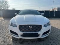 Gebraucht Jaguar XF 179 PS (131 kW) 2018 Weiß Limousine