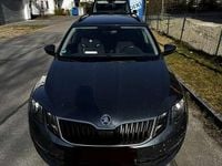 Gebraucht Skoda Octavia Ambition 116 PS (85 kW) 2017 Grau Kombi