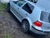 Usado VW Golf IV 2002 Prateado Sedan