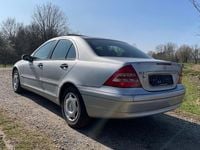 Gebraucht Mercedes C180 143 PS (105 kW) 2003 Brillantsilber  metalliclack Limousine