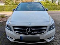 Gebraucht Mercedes B200 2015 Weiß Van / Kleinbus