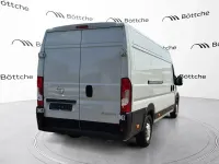 Gebraucht Opel Movano 140 PS (102 kW) 2024 Lackierung weiss icy/typ aussenverkleidung spiegel flach standard Van